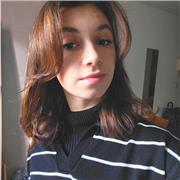 Prof à domicile, donne des cours de soutien scolaire. Ainsi que des cours particulier de Russe. J'enseigne la danse et le théâtre.